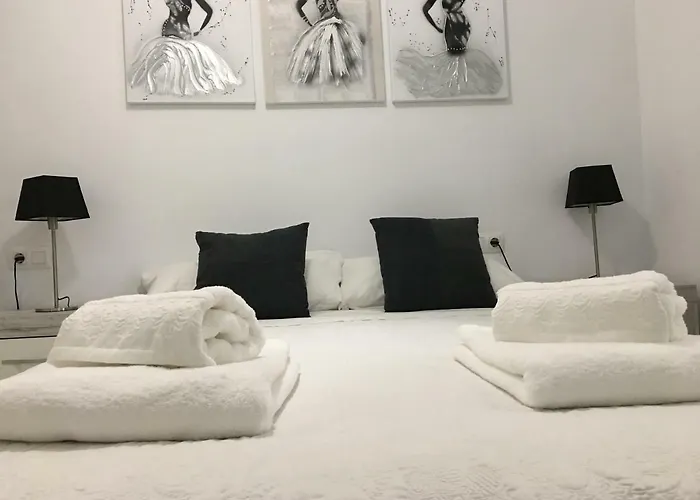 Casa De Corralon * カディス